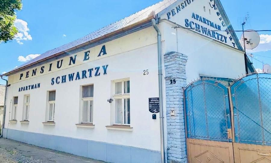 Pensiunea Schwartzy Otel Makó Dış mekan fotoğraf