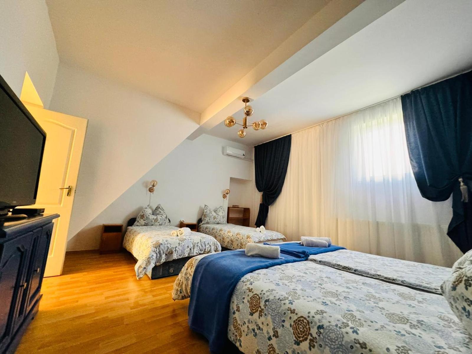Pensiunea Schwartzy Otel Makó Dış mekan fotoğraf