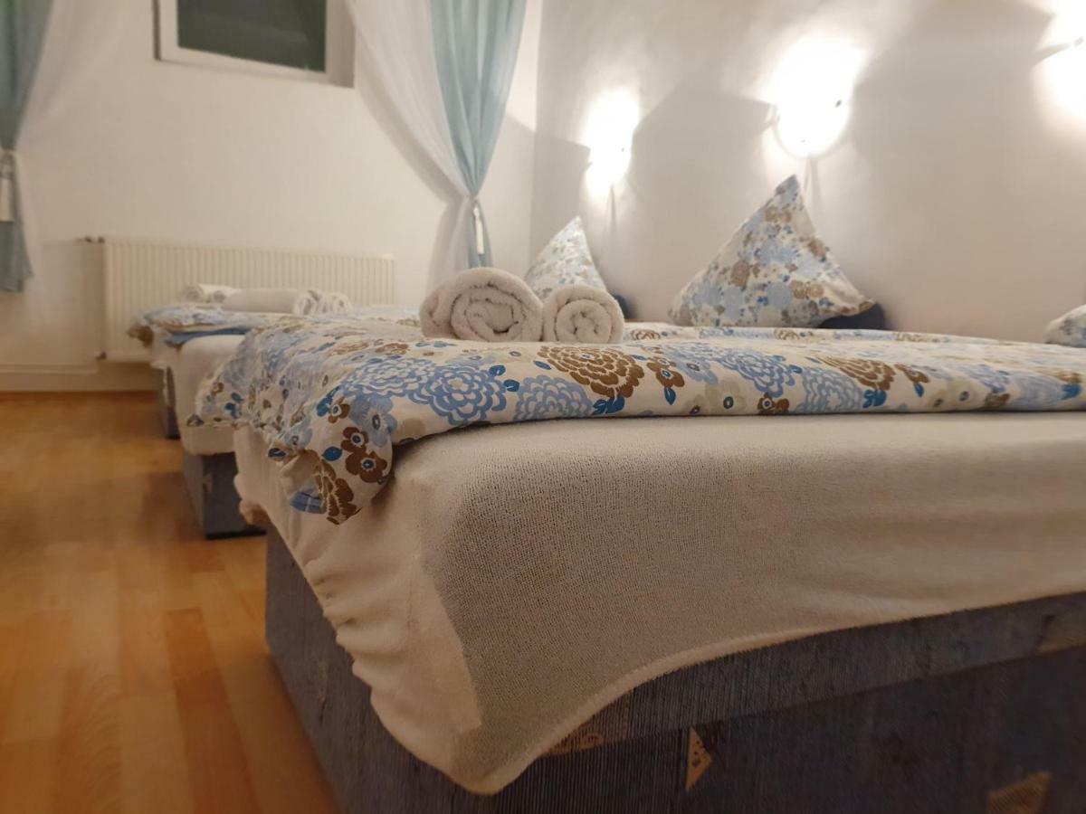 Pensiunea Schwartzy Otel Makó Dış mekan fotoğraf