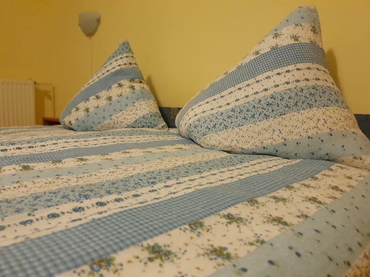 Pensiunea Schwartzy Otel Makó Dış mekan fotoğraf